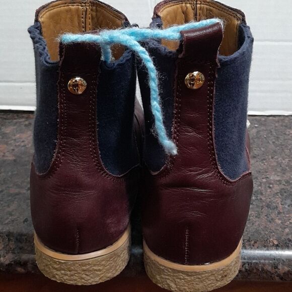 Tommy Hilfiger  "Twitza" Boots...Size 6.5. EUC - Picture 3 of 9